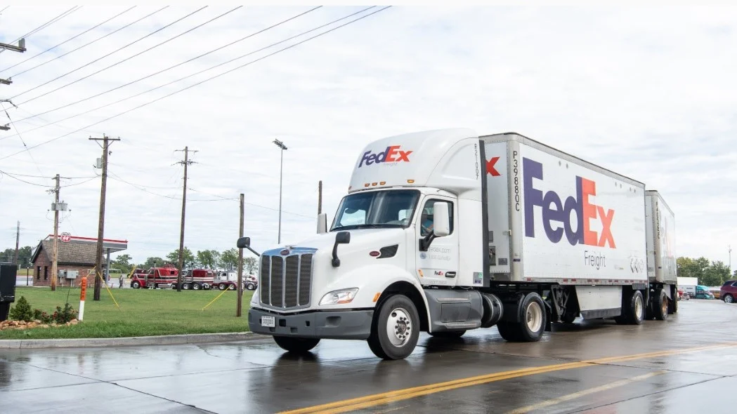 FedEx Unbundles: A Strategic Overhaul of the Global Logistics Giant