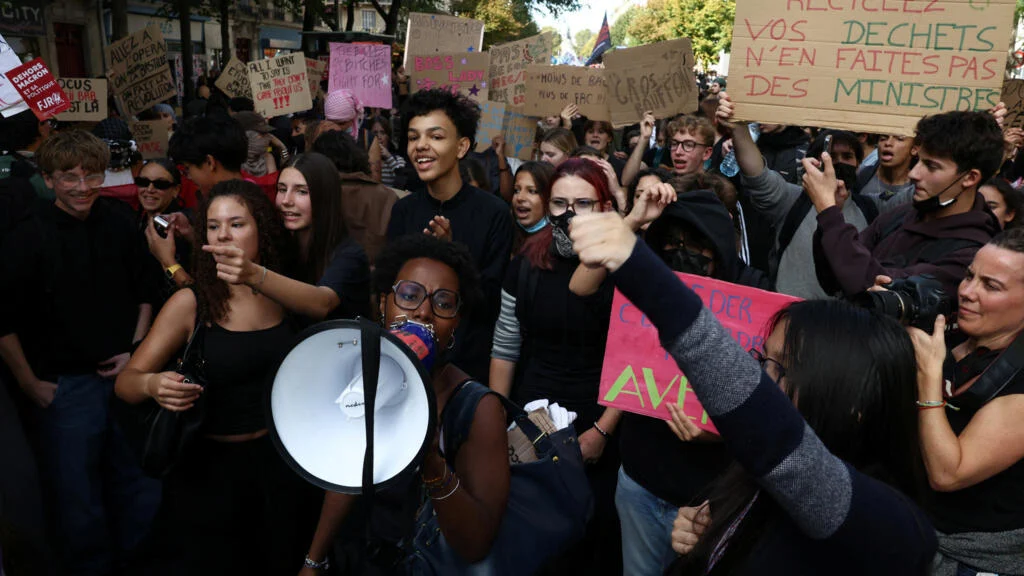 France’s Education System at a Crossroads: Why Students and Teachers are Rising Up
