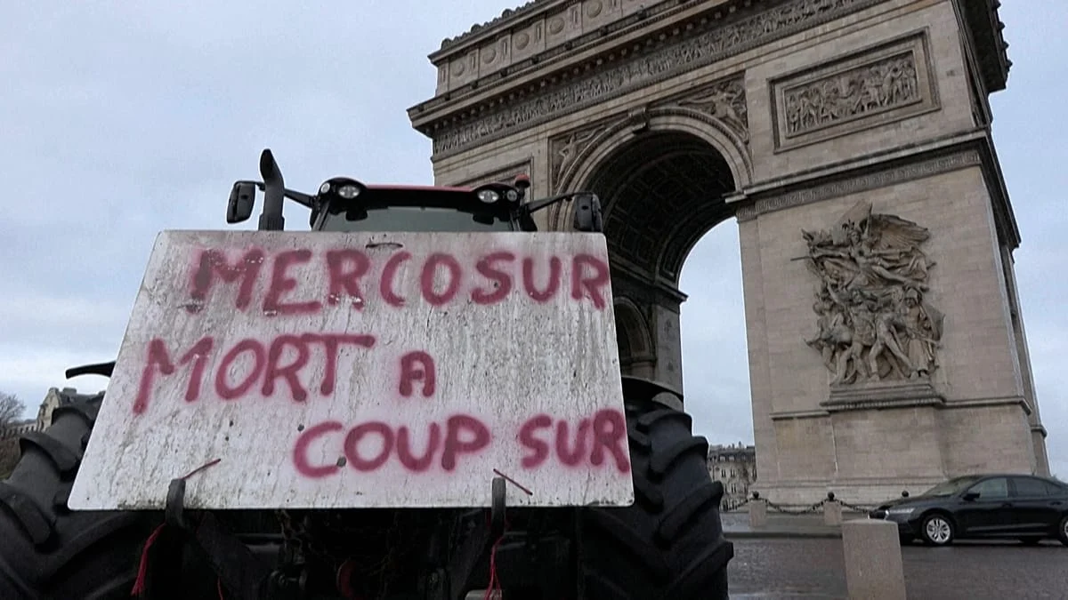 Tensions Flare in Paris: French Farmers Stage Nationwide Revolt Against EU-Mercosur Deal